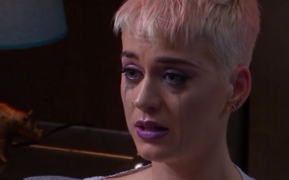 Potresna ispovest u emisiji: Kejti Peri u suzama govorila o pokušaju samoubistva! VIDEO
