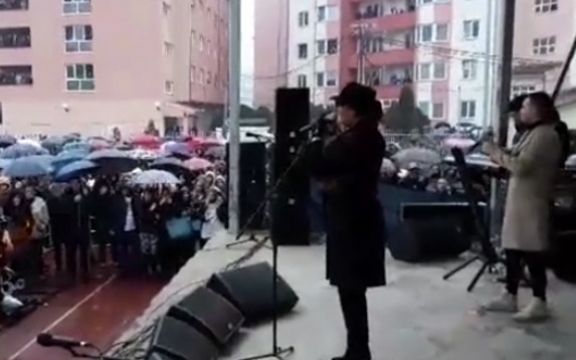 Ceca Ražnatović koncert otvorila pesmom - Vazduh koji dišem!