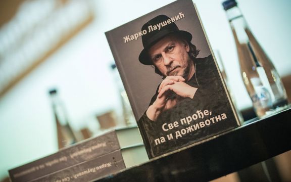 Rasprodato prvo izdanje knjige -Sve prođe pa i doživotna!