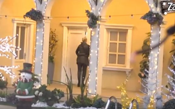 Lepa si Pamela! Marija Kulić izletela iz kuće kada je čula pesmu! (VIDEO)