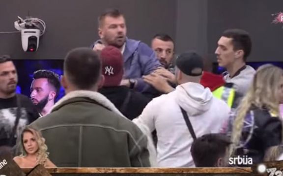 Miljana Kulić uputila strašne uvrede na račun Janjuševe ćerke! (VIDEO)