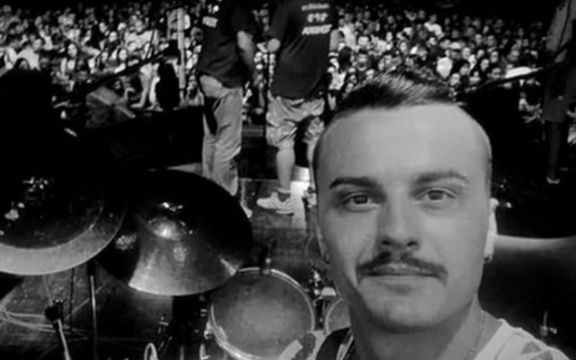 Bubnjar Aleksandar Sale Popović preminuo u 37. godini!