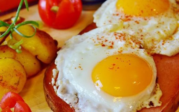 Pržite jaja na suncokretovom ulju? Evo zašto to ne trebate da radite!