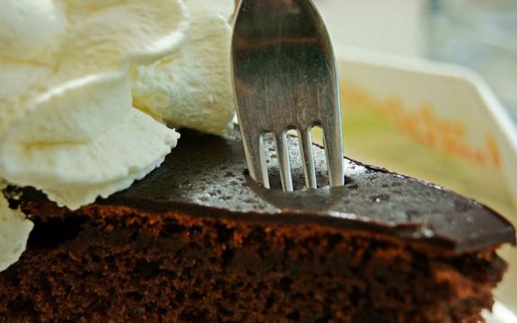 Čokoladni kolač bez trunke brašna! (RECEPT)