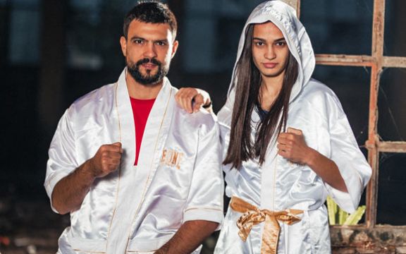  Sara Ćirković, mlada devojka koja menja sliku o boksu!