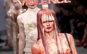 Krvave manekenke na londonskoj nedelji mode (Foto 18+)