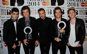 Pevač grupe One Direction pao na bini: Biću najgledaniji na Jutjubu! (Video)