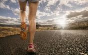Patike za trčanje i šprint: Redovni treninzi za poboljšanje stabilnosti kostiju!