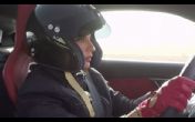 Obeležila ukidanje zabrane vožnje za žene u Arabiji: Prelepa Asil sela za volan Formule!