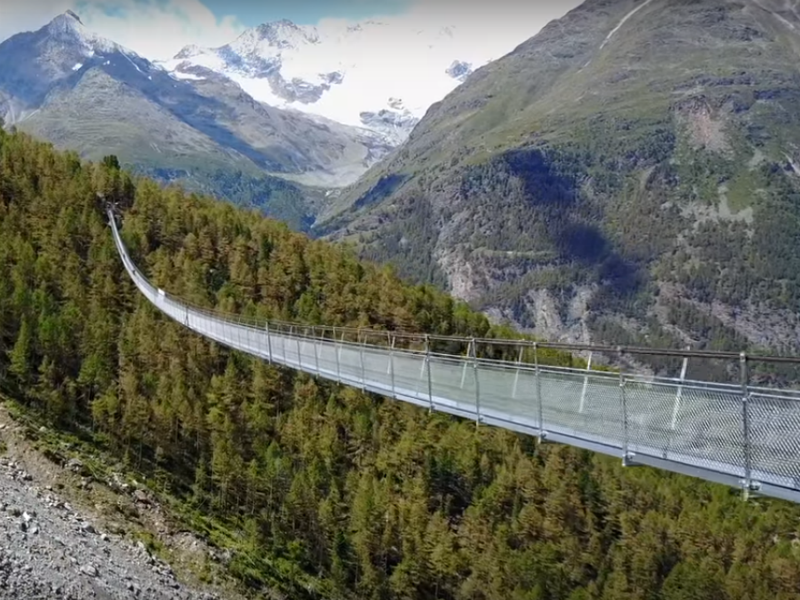 Najduži pešački most na svetu otvoren u Švajcarskoj! VIDEO