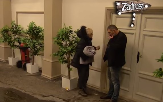 Zadruga 2: Suzana nakon poljubaca dobila poklone od Mikija! (VIDEO)