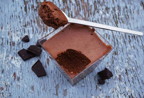 Kremasti čokoladni mus od samo dva sastojka! (RECEPT)