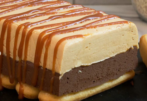 Kremast kolač sa čokoladom i slanim karamelom! (RECEPT)