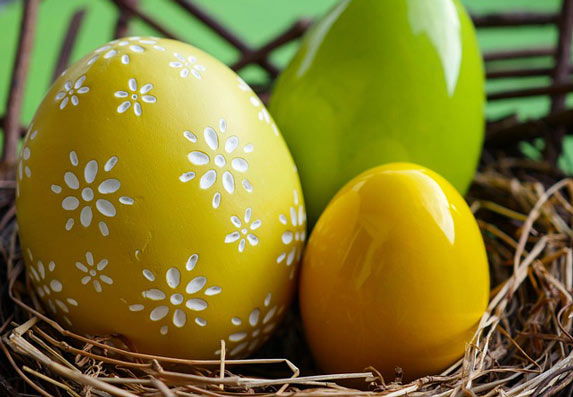 Intenzivna žuta boja za Vaskršnja jaja! Prirodno i zdravo! (VIDEO)