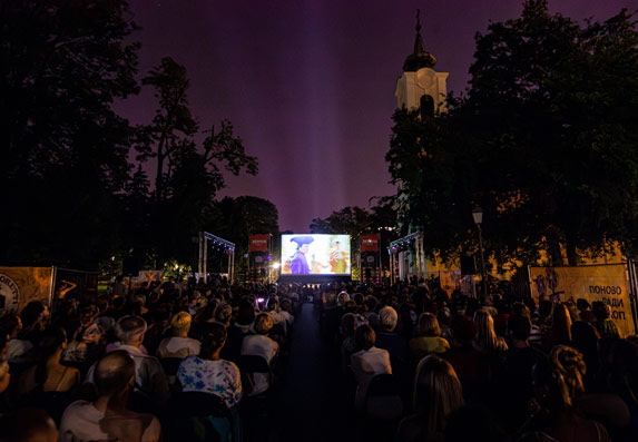 Otvoren Zemun Fest! Koncerti i filmovi u srcu jednog od najlepših delova ..