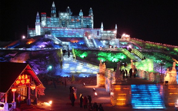 Ledeni festival u najledenijem gradu na svetu! (Foto)