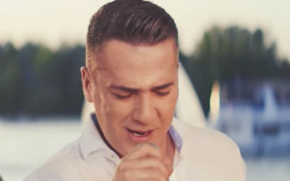 Željko Joksimović: Predstavio novi spot za pesmu Ponelo me!