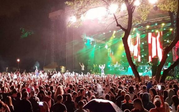 Publika oživela Enter festival: Rekordan broj posetilaca na prvom muzičkom spektaklu u Topčideru