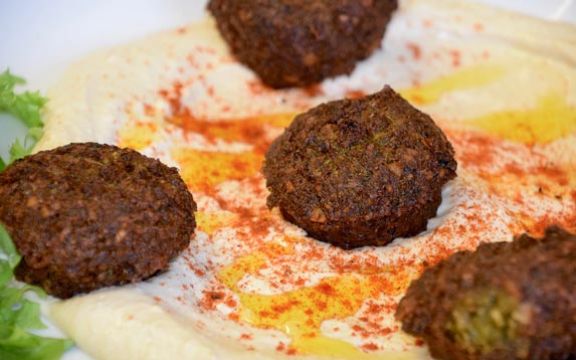 Kako se pravi humus: Originalni recept iz Egipta za najukusniji namaz od leblebija!