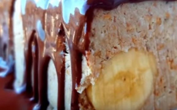 Preukusni banana kolač! (VIDEO RECEPT)