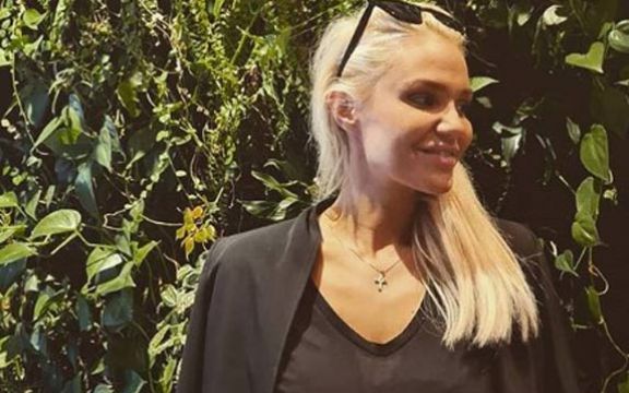 Lena Kovačević i dalje u bolnici: Pevačica progovorila o žrtvama korone!