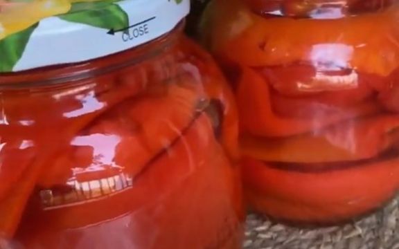 Medena paprika u tegli! Najbolja zimnica! (VIDEO RECEPT)