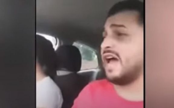 Poginuo poznati pop pevač! Snimio trenutak kada ga voz udara! (VIDEO)