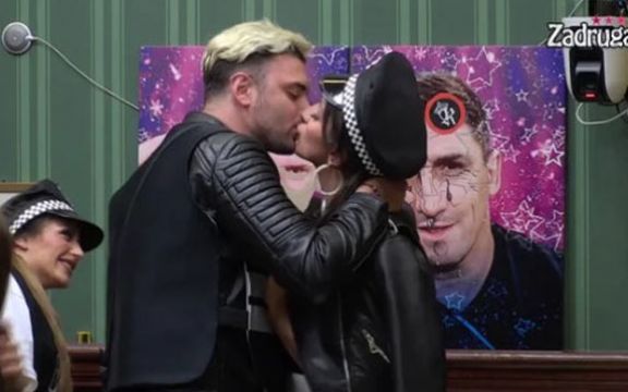 Nadeždi Biljić neće biti dobro: Strastan poljubac Tome i Aleksandre! (VIDEO)