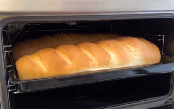 Kako napraviti hleb kao iz pekare! Jednostavan recept! (VIDEO)