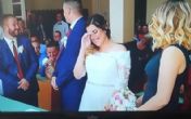 Mladoženja nasmejao sve na venčanju! Urnebesni snimak! (VIDEO)
