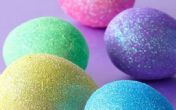 Farbanje jaja za Vaskrs: Jedinstven, potpuno prirodan svetlucavi efekat!